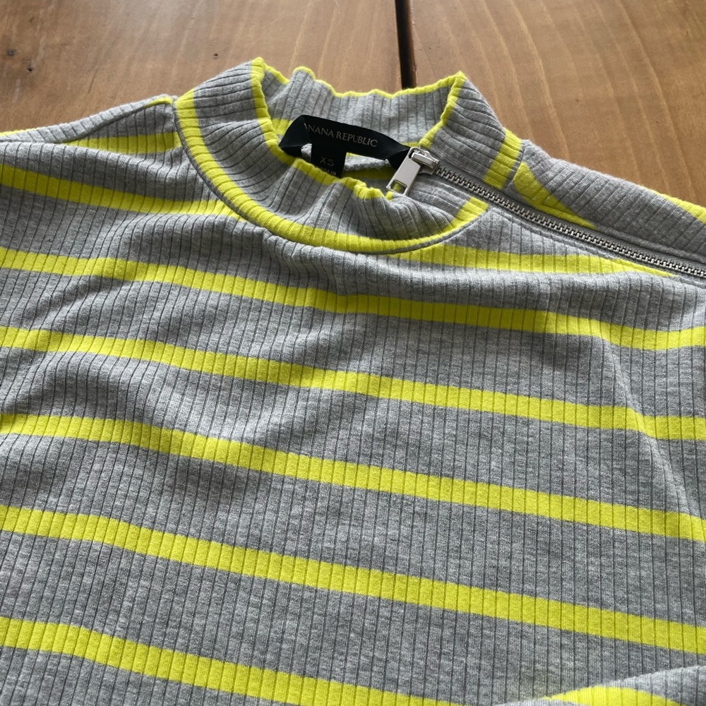 Banana Republic Ribbed Gray and Yellow Top